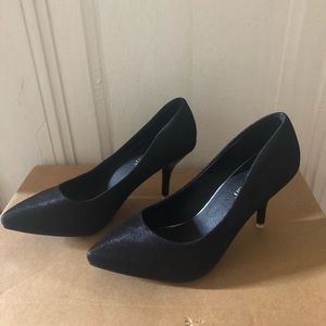 Brand new Pumps | black heel